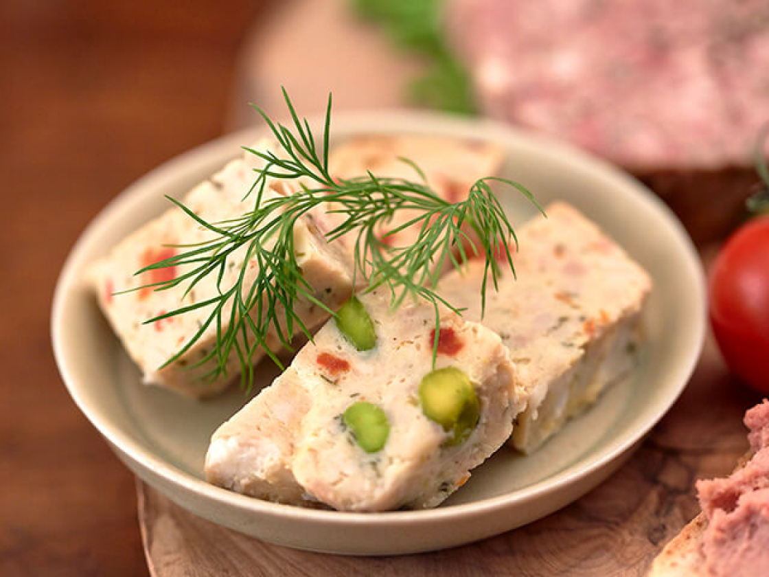 ブッツ ピスタチオとドライトマトの鶏パテ〈スライス100ｇ〉_商品紹介1