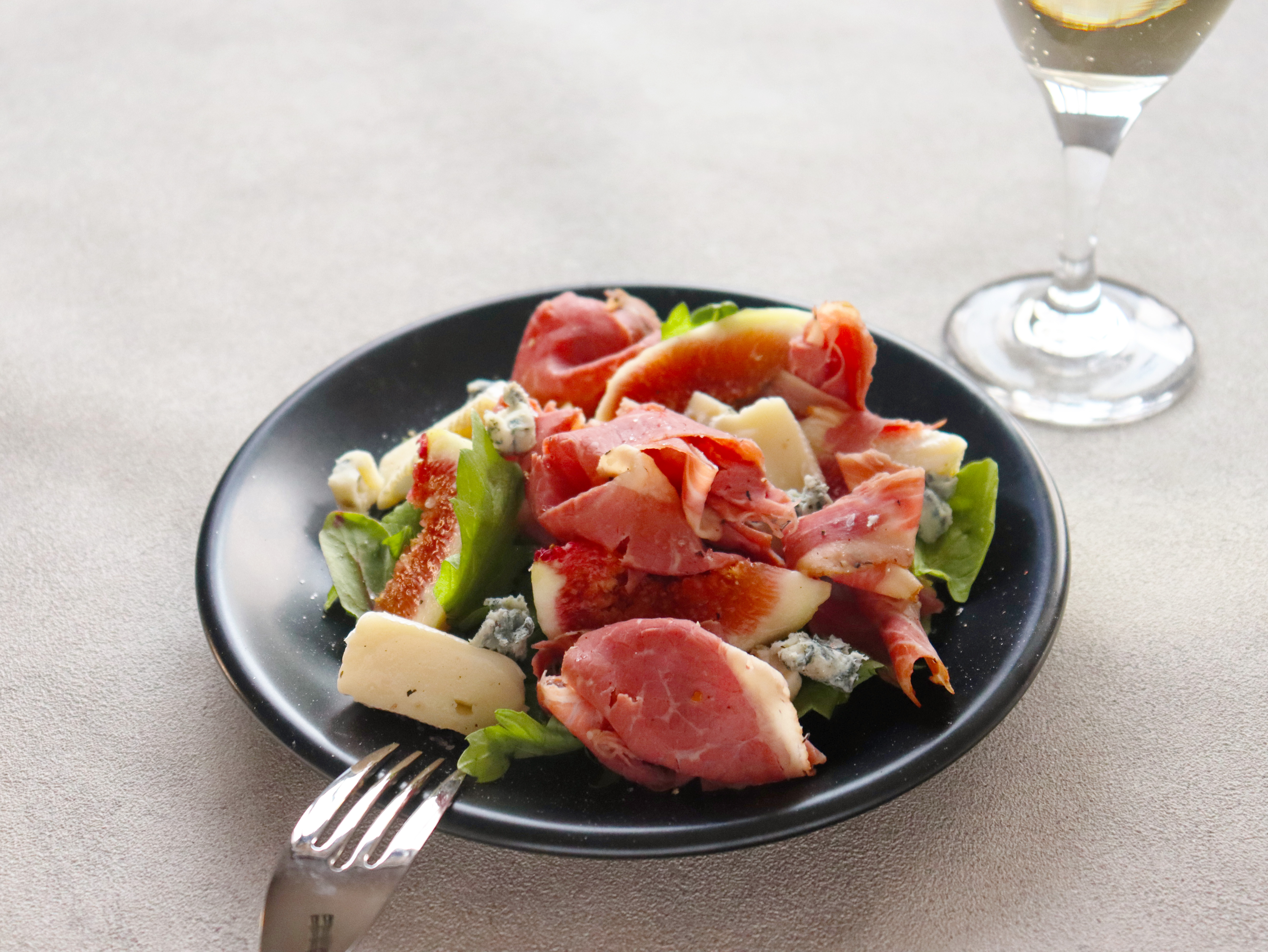 おつまみローストビーフ〈40g〉_商品紹介2